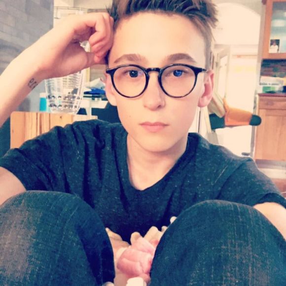 Meet your Posher, Austin - Picture 1 of 1